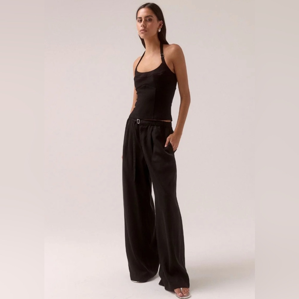 SOVERE Demi Top in Black - Picture 3 of 11
